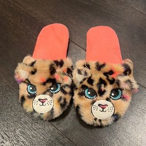 JUSTICE cat slippers size 4/5 youth new without tags